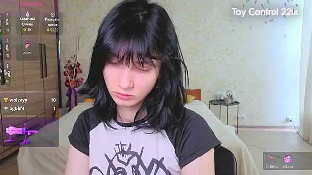 JulisSweet online show from 06-28-26, 07:03