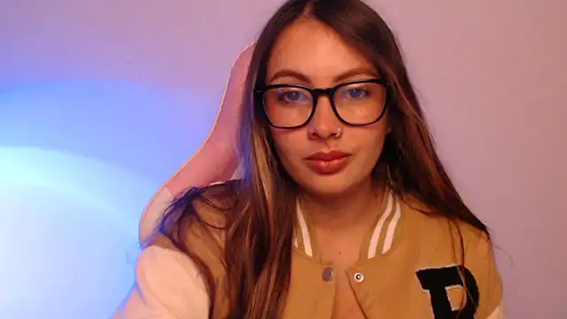 Snapshot of lalawhitte chatting on 11-13-25, 12:26 lalawhitte online show from 11-13-25, 12:26