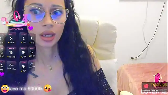 kissnicol32 online show from 11-19-25, 03:45