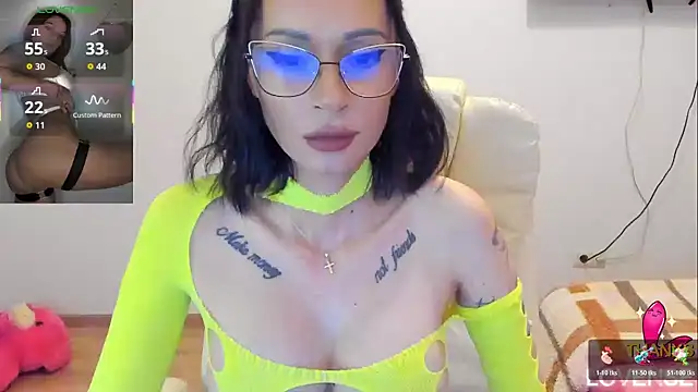 kissnicol32 online show from 03-14-26, 04:12