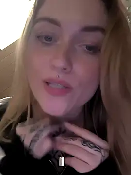 Goldloeckchen159 online show from 12-17-25, 11:22