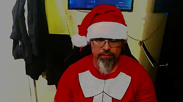 Snapshot of KrazyLegz chatting on 12-24-24, 08:05 KrazyLegz online show from 12-24-24, 08:05