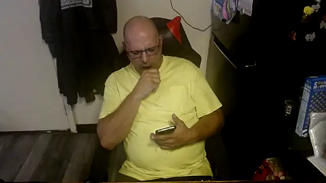 Snapshot of KrazyLegz chatting on 09-09-25, 12:32 KrazyLegz online show from 09-09-25, 12:32