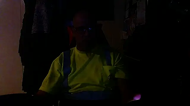 Snapshot of KrazyLegz chatting on 09-19-25, 10:54 KrazyLegz online show from 09-19-25, 10:54