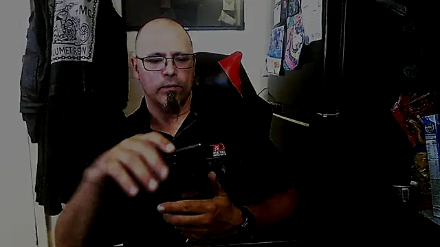 Snapshot of KrazyLegz chatting on 09-29-25, 08:57 KrazyLegz online show from 09-29-25, 08:57