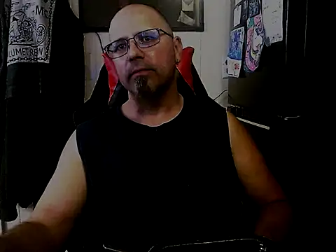 Snapshot of KrazyLegz chatting on 09-30-25, 10:15 KrazyLegz online show from 09-30-25, 10:15