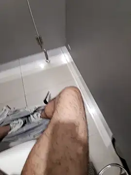 Snapshot of johny_69d@xh chatting on 12-10-24, 12:05 johny 69dxh online show from 12-10-24, 12:05