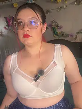 NinaGauther online show from 06-25-26, 04:11