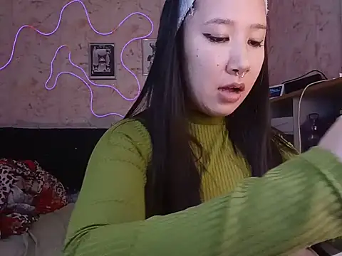Snapshot of Japabaixinha chatting on 06-18-26, 05:06 Japabaixinha online show from 06-18-26, 05:06