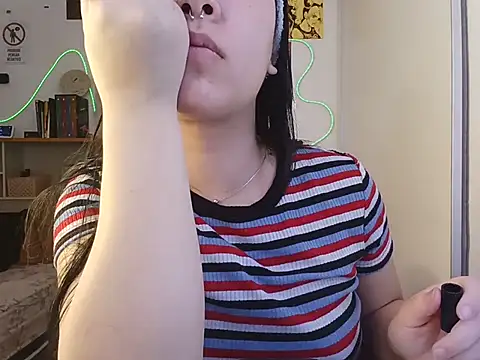 Snapshot of Japabaixinha chatting on 07-21-26, 04:26 Japabaixinha online show from 07-21-26, 04:26
