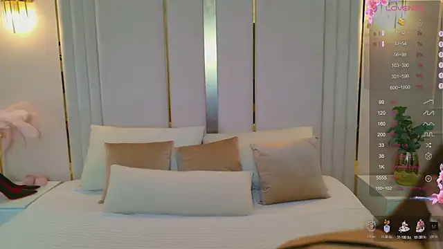 BellaHalles online show from 11-10-25, 06:12