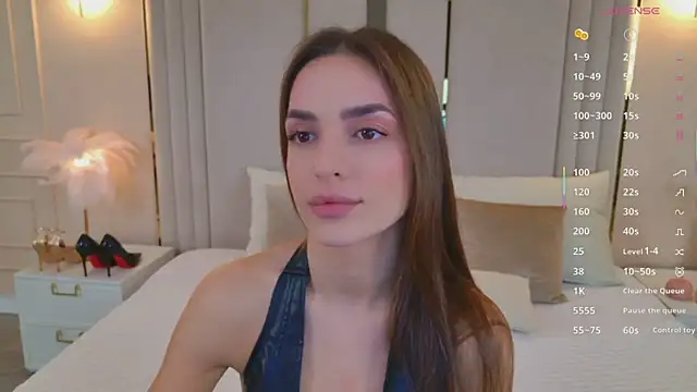 BellaHalles online show from 04-25-26, 06:16