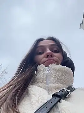 Snapshot of Jinna_milli chatting on 03-02-25, 02:21 Jinna milli online show from 03-02-25, 02:21