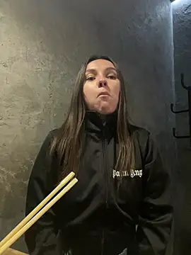 Snapshot of Jinna_milli chatting on 03-12-25, 09:03 Jinna milli online show from 03-12-25, 09:03