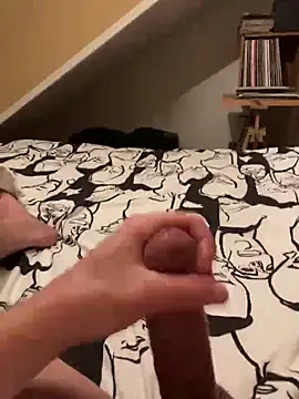 LivingLegend1978 online show from 12-17-25, 07:53