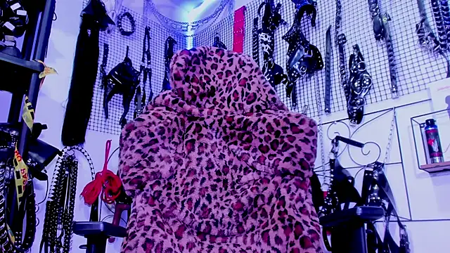 Agatha BDSM online show from 03-19-25, 09:48