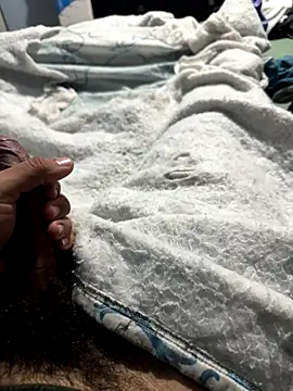 Snapshot of Your_love39 chatting on 12-01-25, 07:13 Your love39 online show from 12-01-25, 07:13