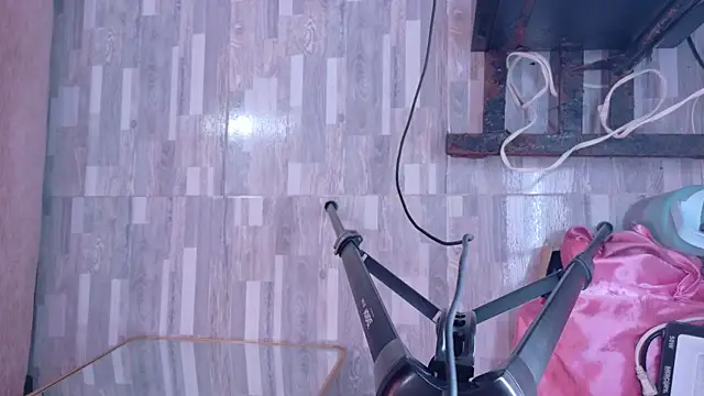 LoveQueen2 online show from 04-23-26, 11:42