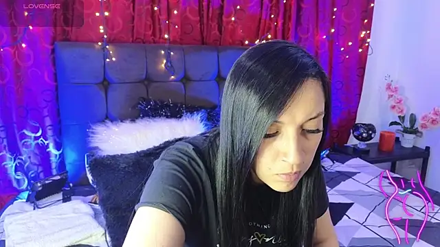 Snapshot of Majuu__ chatting on 11-13-25, 11:42 Majuu online show from 11-13-25, 11:42