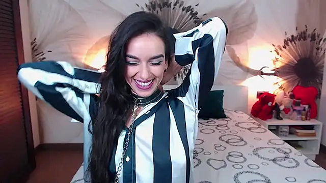 KatherineBisou online show from 01-06-26, 08:56