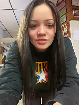 Snapshot of skinwalkingzombie chatting on 01-28-25, 04:39 skinwalkingzombie online show from 01-28-25, 04:39