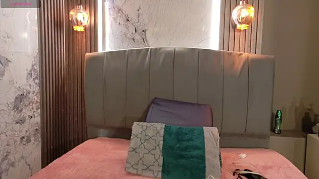 Danielaa a online show from 10-12-25, 01:26