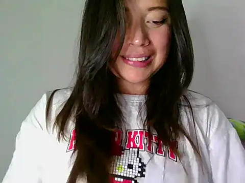 Snapshot of katherodriguezx chatting on 01-16-26, 12:36 katherodriguezx online show from 01-16-26, 12:36