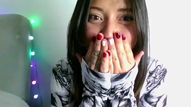 Snapshot of katherodriguezx chatting on 02-05-26, 11:09 katherodriguezx online show from 02-05-26, 11:09