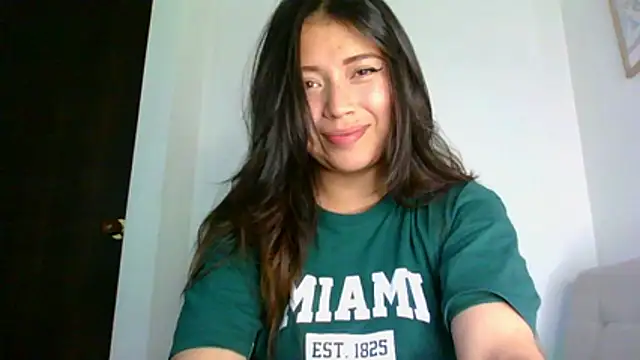 Snapshot of katherodriguezx chatting on 03-07-26, 07:22 katherodriguezx online show from 03-07-26, 07:22