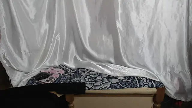 Burberrry  online show from 02-10-26, 08:13