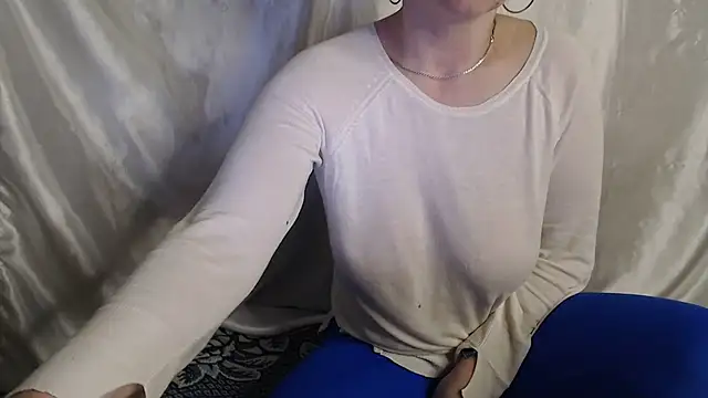 Burberrry  online show from 04-22-26, 07:59