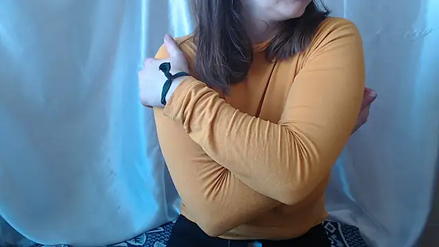 Burberrry  online show from 04-29-26, 05:22