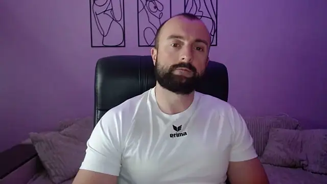 brindlefly6969 online show from 06-08-26, 10:15
