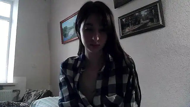 ElizaSwon online show from 04-14-26, 03:51