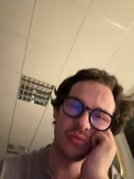 Snapshot of hardmecl chatting on 12-29-24, 06:49 hardmecl online show from 12-29-24, 06:49