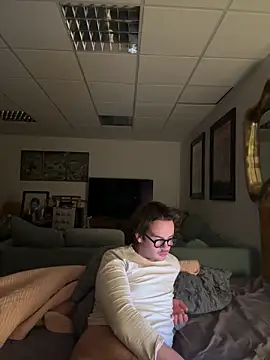 Snapshot of hardmecl chatting on 01-08-25, 09:44 hardmecl online show from 01-08-25, 09:44