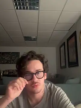 Snapshot of hardmecl chatting on 03-03-25, 11:24 hardmecl online show from 03-03-25, 11:24