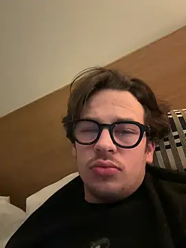 Snapshot of hardmecl chatting on 03-12-25, 07:35 hardmecl online show from 03-12-25, 07:35