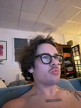 Snapshot of hardmecl chatting on 12-05-25, 08:38 hardmecl online show from 12-05-25, 08:38