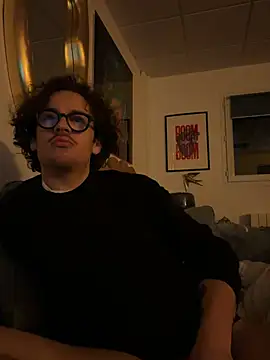 Snapshot of hardmecl chatting on 03-06-26, 11:01 hardmecl online show from 03-06-26, 11:01