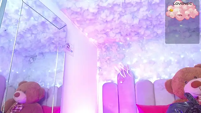 puca ebony online show from 12-22-25, 04:37