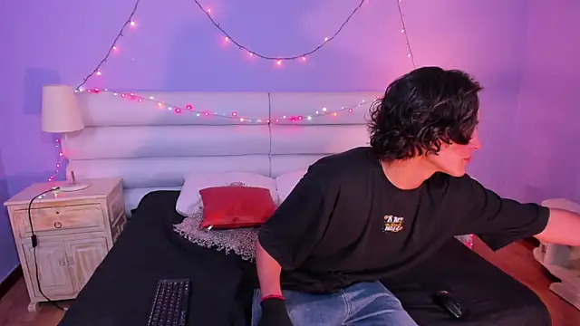 Klaus Rode online show from 12-13-24, 06:10