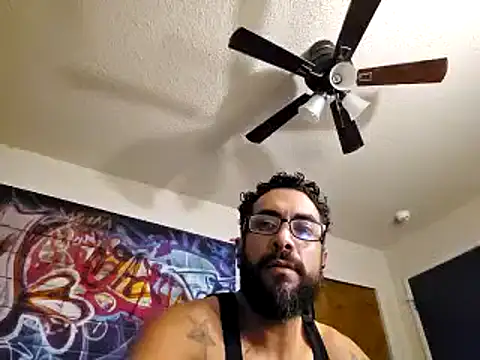 Snapshot of Forbidden_daddy chatting on 12-12-24, 08:57 Forbidden daddy online show from 12-12-24, 08:57