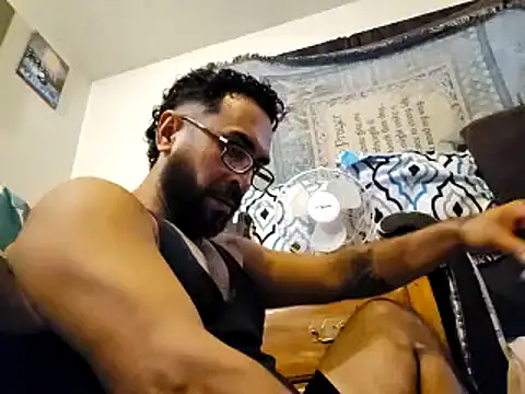 Snapshot of Forbidden_daddy chatting on 02-16-25, 08:54 Forbidden daddy online show from 02-16-25, 08:54