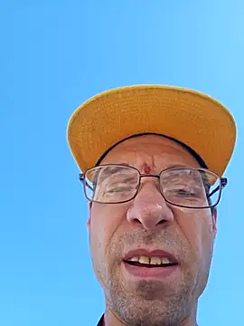 Iliketocooksquirt25 online show from 10-24-25, 05:42