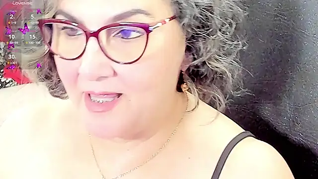 Snapshot of cataleya_mom chatting on 05-13-26, 04:21 cataleya mom online show from 05-13-26, 04:21