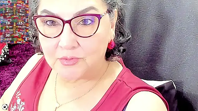 Snapshot of cataleya_mom chatting on 06-26-26, 01:43 cataleya mom online show from 06-26-26, 01:43