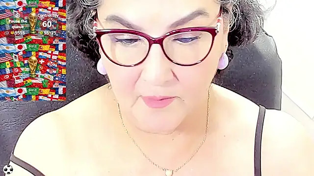 Snapshot of cataleya_mom chatting on 07-09-26, 02:26 cataleya mom online show from 07-09-26, 02:26