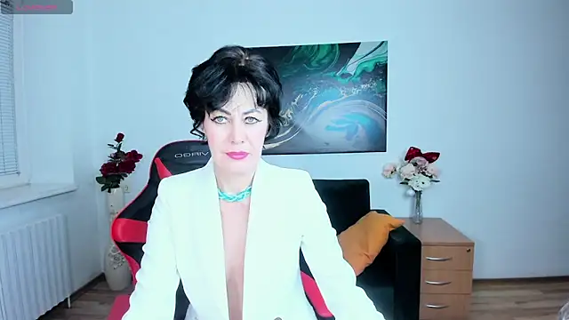 Snapshot of Silvia_Wallec chatting on 02-07-26, 06:22 Silvia Wallec online show from 02-07-26, 06:22