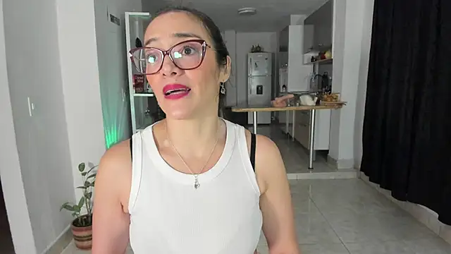 Snapshot of Jessica_Herrera_ chatting on 01-26-25, 01:20 Jessica Herrera online show from 01-26-25, 01:20
